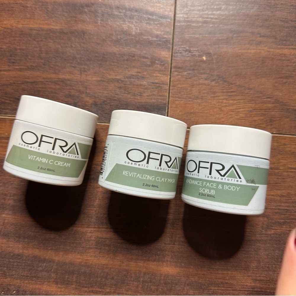 Ofta Cosmetics Revitalizing Clay C Cream Face Scrub Set